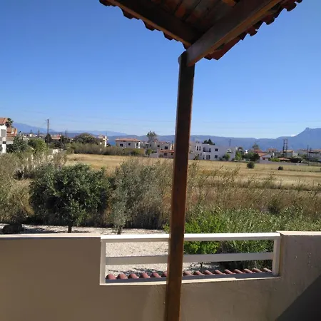 Дом отдыха Family In Lechaio, Korinthia - Close To Ancient Corinth Лехаио